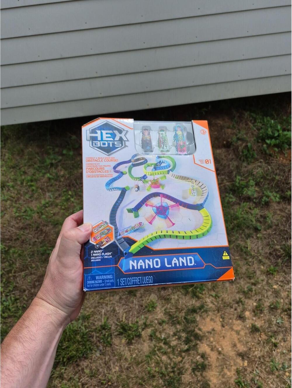 HEX Bots Nano Land Playset W/ 3 Nano Bots, 40+ Pieces for Kids Ages 3+ | Sealed